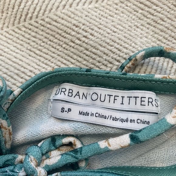 Urban Outfitters Green flower mini dress, size small - Picture 2 of 4